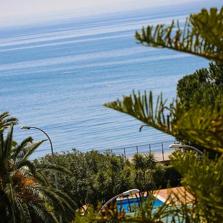 New Tropicana Superior Appartamento *